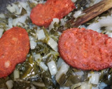 Foto del paso 4 de la receta: Tortilla de acelgas con sobrasada