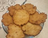 आटे के मीठे पूडे (aate ke meethe pude recipe in hindi) रेसिपी चरण 5 फोटो