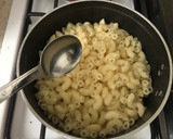 Foto del paso 2 de la receta: Macaroni Gratín ~Macaroni Gratinado con Salsa Blanca Estilo Japonés~