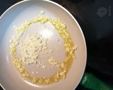 Foto del paso 2 de la receta: Tallarines con setas en salsa de queso azul y nueces