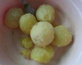 Foto langkah ke 2 dari resep perkedel kentang isi puyuh.