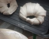 A picture of step 3 of Walnut chocolate bun.