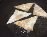A picture of step 6 of Fish Egg Fried Wantan.