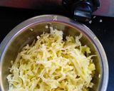 A picture of step 1 of Raw banana poha.