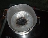 A picture of step 3 of Tricolour chicken stir fried noodles.