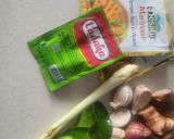 Foto langkah ke 1 dari resep Ayam goreng lengkuas simple.