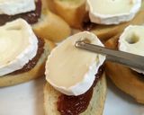 Foto del paso 2 de la receta: Pincho de tomate seco, queso de cabra y anchoa