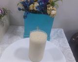 A picture of step 2 of Dates banana shake.