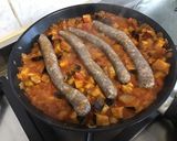 Une image de l'étape 10 de Chipolatas au curry d'aubergine et tomates.