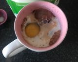 A picture of step 5 of 2 minutes chocolate cake.