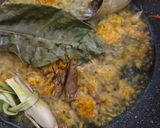 Foto langkah ke 2 dari resep Soto Ayam Bumbu Kuning.