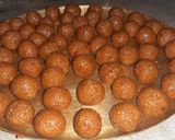 গুঁড়ের নারকেল নাড়ু ( gur narkel naru recipe in Bengali রেসিপি ধাপ - 3 ছবি