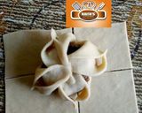 A picture of step 5 of Flower samosa.