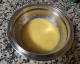 Foto del paso 3 de la receta: Bizcocho casero de chocolate y almendras garrapiñadas