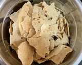 रोटी चीनी का चुरमा (roti cheeni ka churma recipe in Hindi) रेसिपी चरण 1 फोटो