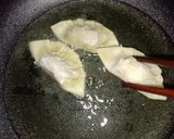 รูปขั้นตอนการทำที่ 4 ของ เกี๊ยวซ่ากรอบไส้ข้าวทูน่ามายองเนส (Crispy Gyoza with Tuna Mayonnaise Rice Filling)