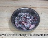 Foto langkah ke 1 dari resep Cumi hitam gurih.