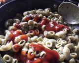 A picture of step 3 of Basil pesto macaroni.