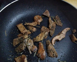 Foto del paso 4 de la receta: Revuelto de níscalos