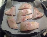 Foto del passaggio 3 della ricetta Orata con salsa di cachi piccante e radicchio tardivo