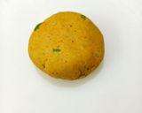 A picture of step 6 of Rajasthani Tikkad.