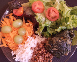 Foto del paso 2 de la receta: Ensalada completa con uvas y verduras de estación