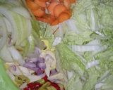 Foto langkah ke 1 dari resep Capcay Udang Kuah Pedas.