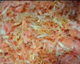 A picture of step 1 of Creamy Carrot Halwa.