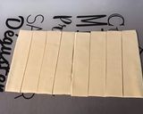 Une image de l'étape 1 de Feuilletés apéritifs pruneaux, miel et chèvre.