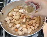 A picture of step 2 of Pizza Karahi.
