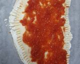 Foto del paso 3 de la receta: Pizza de hojaldre rellena facilísima 😉