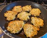รูปขั้นตอนการทำที่ 4 ของ Broccoli Chicken Fritters (ทอดมันบรอกโคลีไก่)