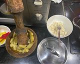 Hình bước làm 2 của món Bánh chuối xanh (nghe kì nhưng ngon nha ☺️)