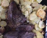 Foto del paso 2 de la receta: Colita de cuadril con papas al horno