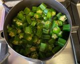 A picture of step 4 of Ladyfingers curry (bhindani kadhi).