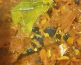 A picture of step 2 of Kacchi haldi ki sabji.