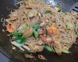 Foto langkah ke 5 dari resep Bihun Goreng Pedas Special.