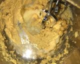 A picture of step 2 of Caramel chocolate chips cookies.
