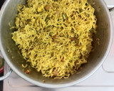 முட்டை நூடுல்ஸ் ரெசிபி ஸ்டேப் 5 புகைப்படம்