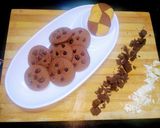 A picture of step 8 of Choco chip & marble cookies.