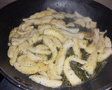 Foto del paso 2 de la receta: Fajitas de filetes de pescado con pimientos y cebolla blanca