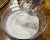 Foto langkah ke 3 dari resep Meringue Cookies.