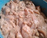 Foto langkah ke 2 dari resep Salt Pepper Chicken.
