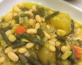 Foto del paso 5 de la receta: Alubias blancas con verduras a la dieta mediterránea