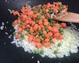 Foto del paso 3 de la receta: Arroz Frito a la Sonorense