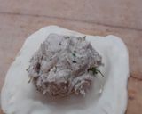 A picture of step 3 of Chicken kachori.