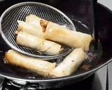 Foto langkah ke 5 dari resep Spring Roll Ayam Jamur.