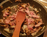Foto del paso 3 de la receta: Tortellini de queso de cabra con miel