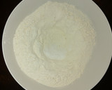 Foto del paso 1 de la receta: Masa de empanada frita