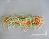 รูปขั้นตอนการทำที่ 4 ของ ส้มตำหลอด (ปอเปี๊ยะส้มตำ)